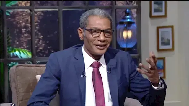 "نحّيتها جانباً لأفهم".. الشاع...