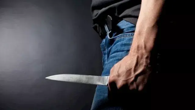 جثة وبركة دماء في مكتب محامي.....