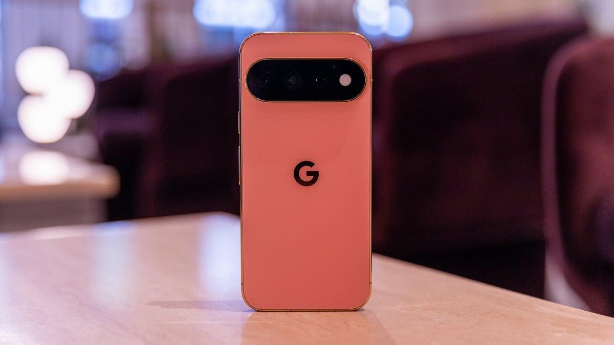 Review: Google Pixel 11 Pro Hi...