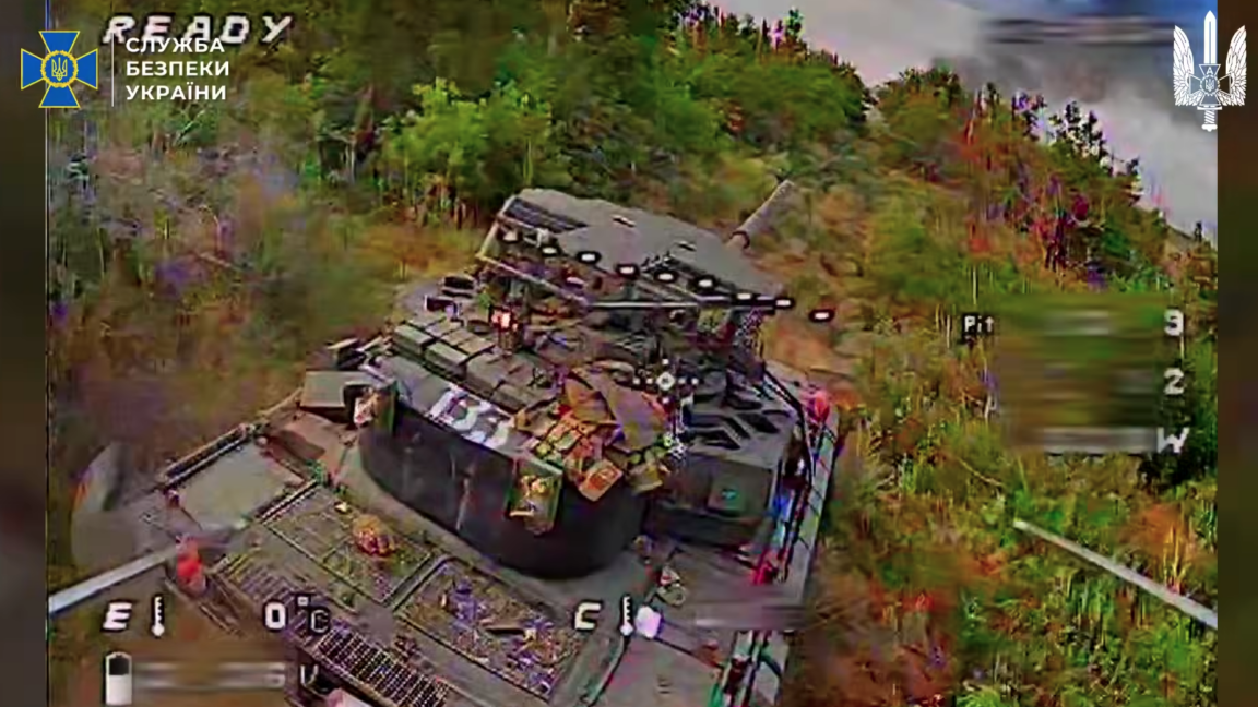 Ukrainian drones overwhelm Rus...