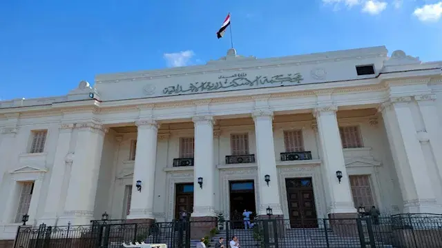 قفزت من الشباك خلال التحقيق.. حكاية الممرضة عايدة اتهمت بقتل 54 مريضا في الإسكندرية؟
