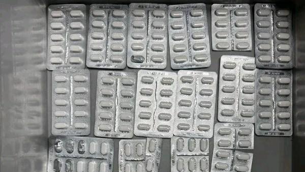 جمارك مطار الأقصر تضبط محاولة...