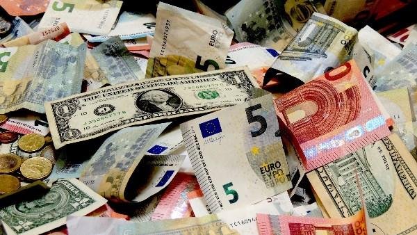 أسعار العملات الأجنبية اليوم السبت 3 أكتوبر 2026.. استقرار الدولار واليورو
