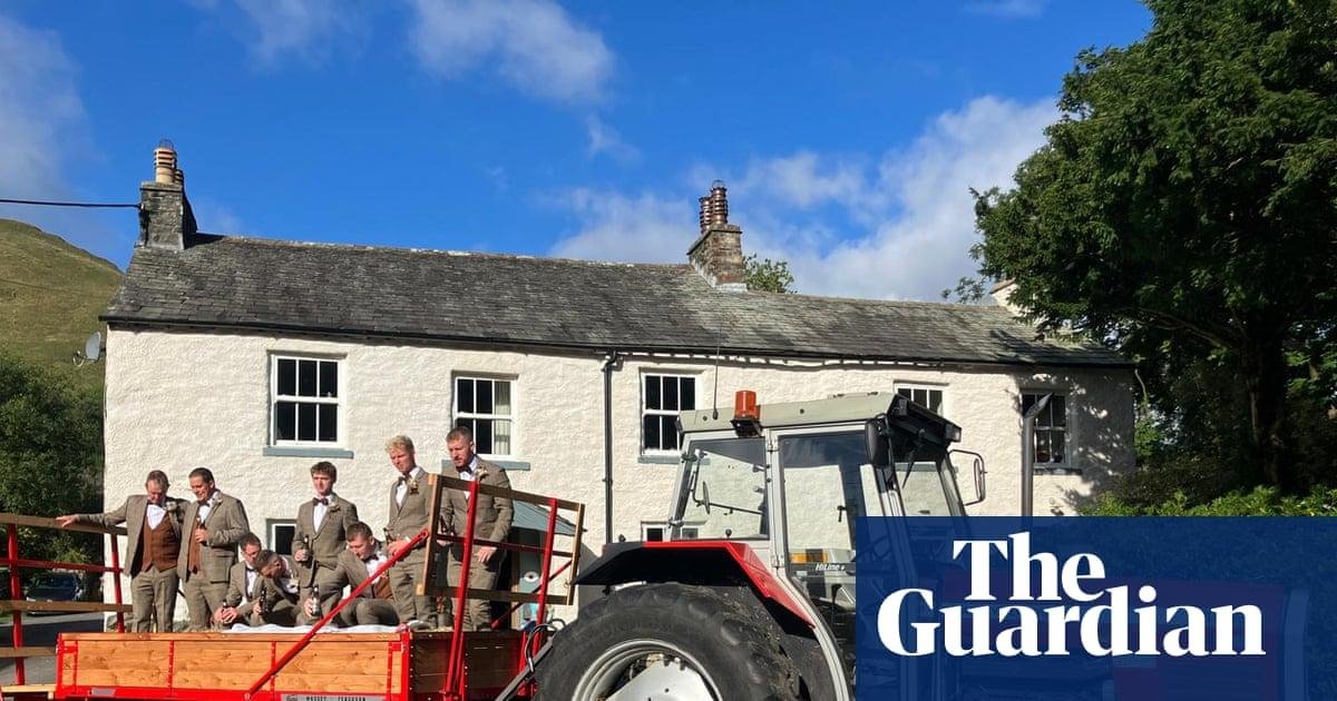 Country diary: Straw bales, tw...