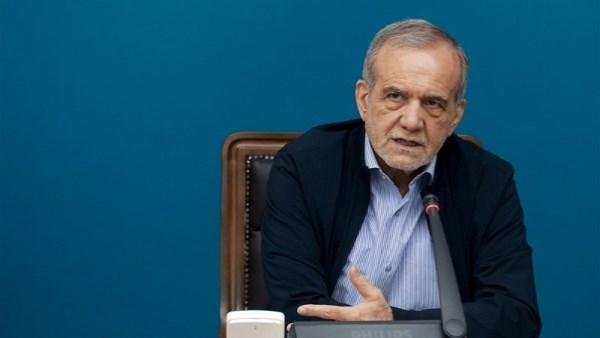 الرئيس الإيراني لأمريكا: لن نخ...