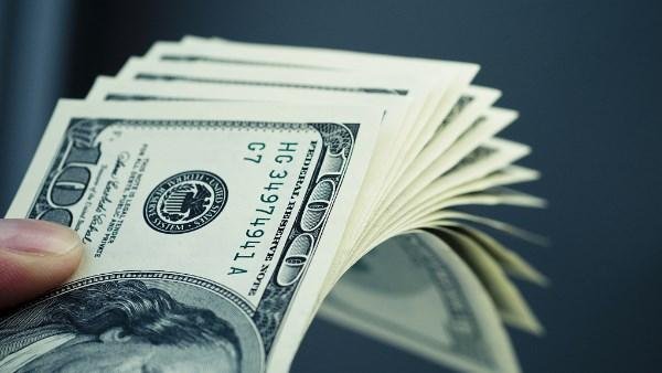 أقل سعر لصرف الدولار اليوم الأربعاء عقب تراجع أمس