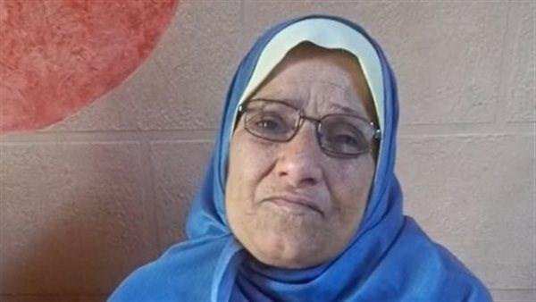 والدة البحار سامح عبدالعظيم: طلب مني ياكل محشي وبط أول ما يرجع من الصومال