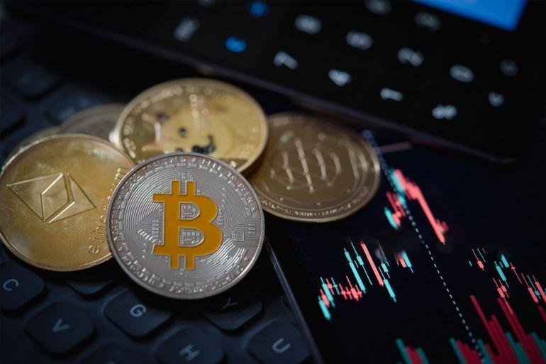 اختراق بينانس.. كيف بدأت فكرة العملات المشفرة وما حجمها في الاقتصاد العالمي؟