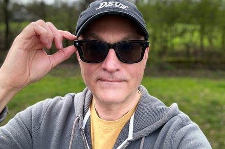 Meta says its glasses can’t se...