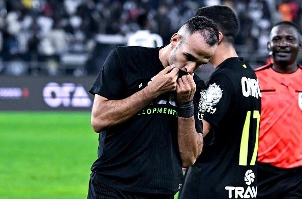 الزمالك يقرر إيقاف ناصر منسي وإحالته للتحقيق
