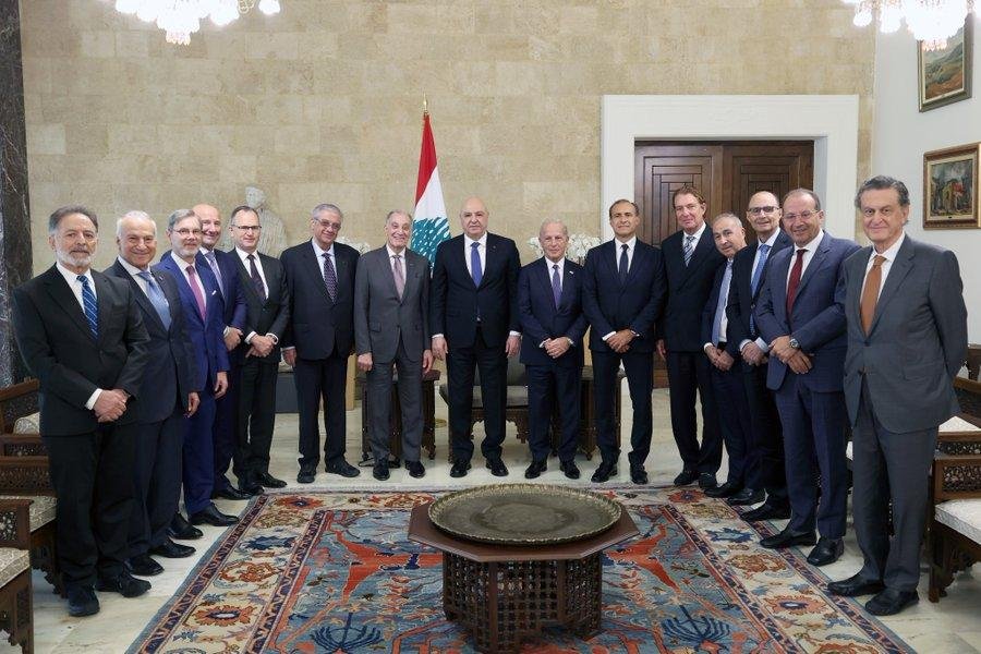 الرئيس اللبناني: ملتزمون بتطبي...