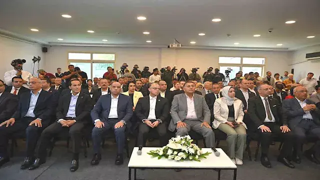 إطلاق بوابة إلكترونية جديدة له...