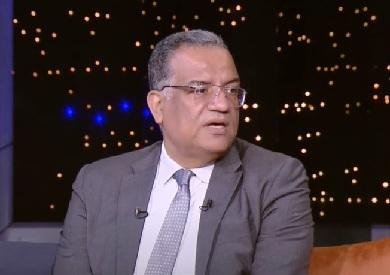 محمود مسلم: الرئيسي السيسي أعطى 3 إشارات إلى انتهاء رئاسته عام 2030.. ومصر تستعد لانتقال دستوري للسلطة