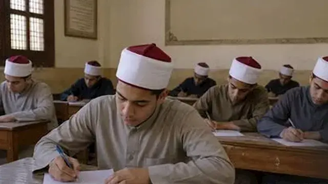 انتهاء امتحان الرياضيات واللغة...