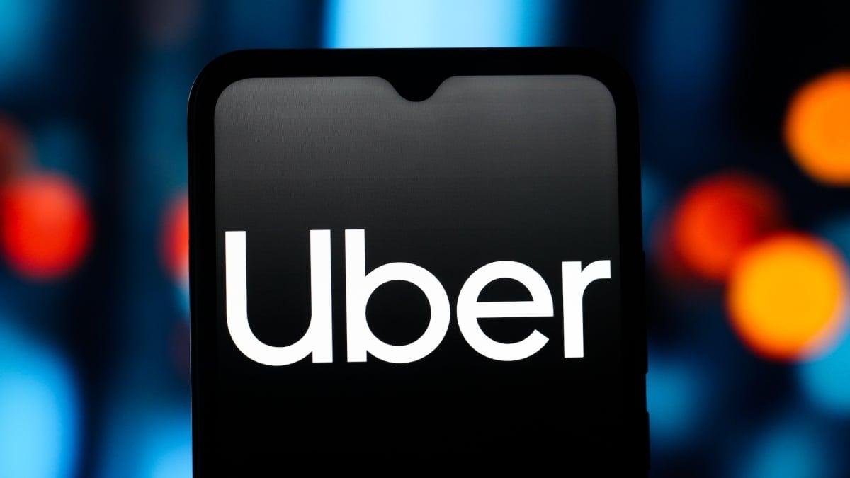 Uber adds live video streaming...
