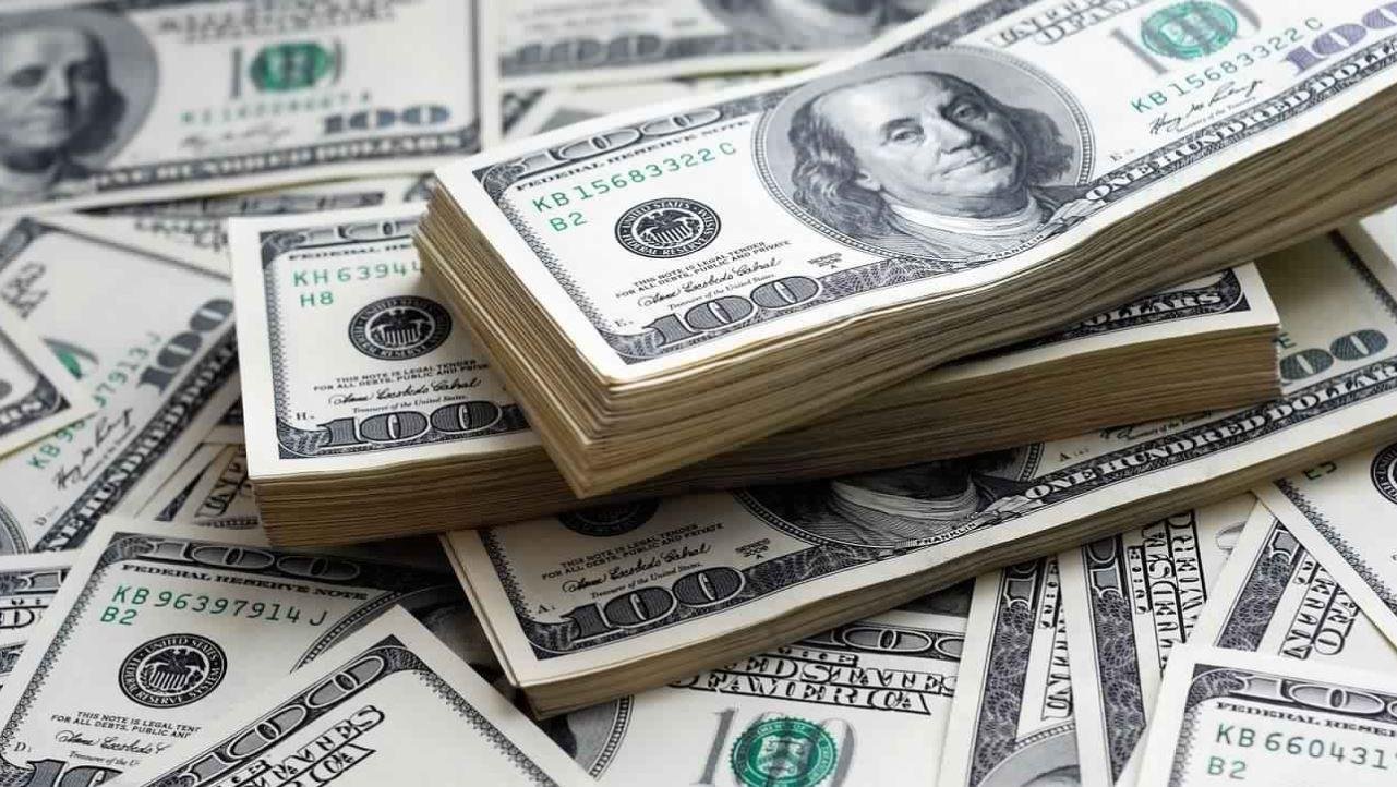 الاثنين 26 أكتوبر 2026.. الدولار يواصل الارتفاع ويتجاوز حاجز الـ 56 جنيها لأول مرة