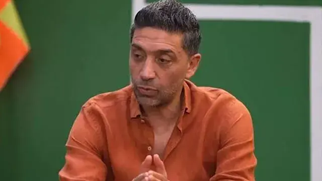 "أبو تريكة دماغه غريبة".. إسلا...