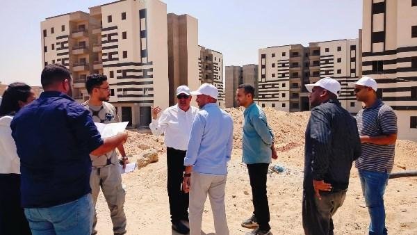وزيرة الإسكان تتابع الموقف الت...