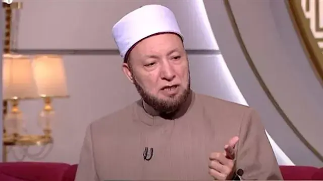 هل يجوز للابن رفع دعوى نفقة عل...