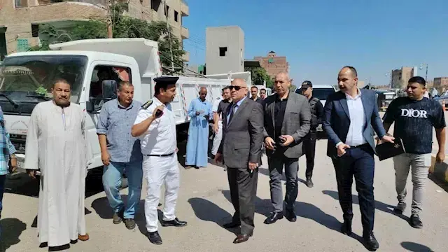 بالصور- مدير أمن بني سويف يقود حملة لرفع الإشغالات وضبط المخالفات في شوارع ببا