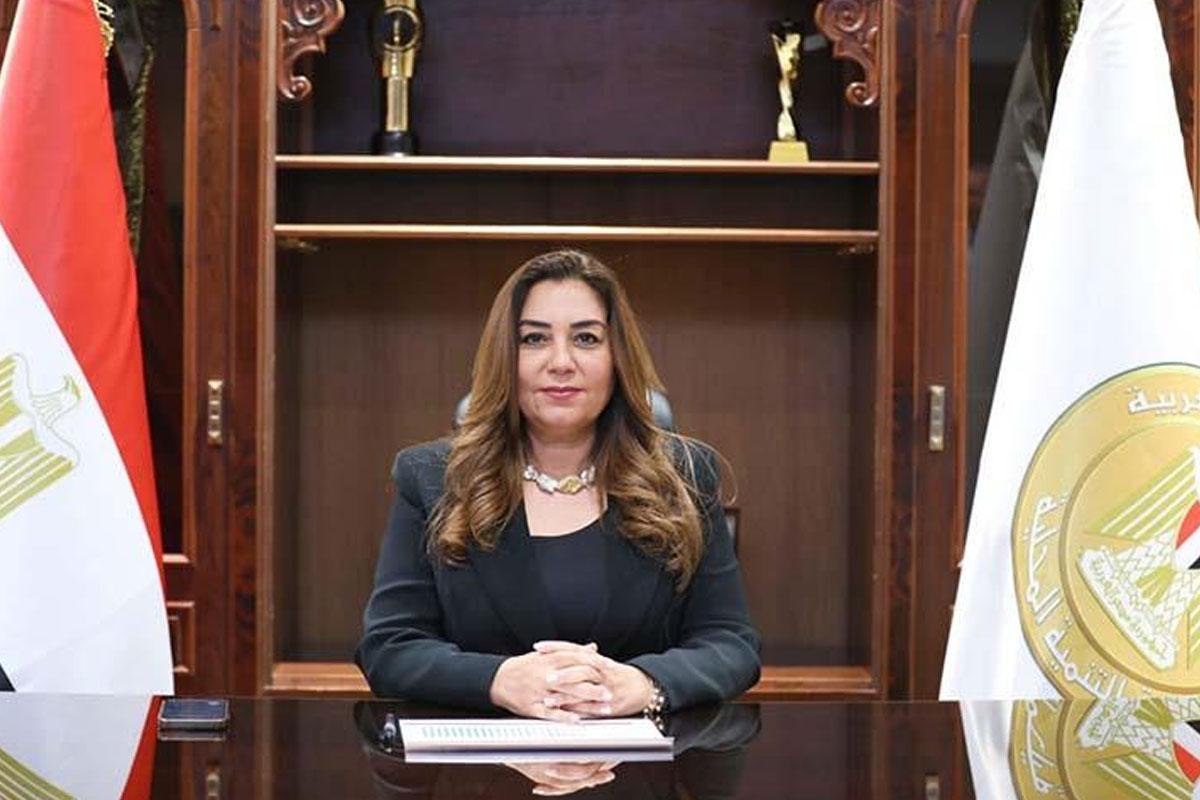 وزيرة التنمية المحلية: تنفيذ 4 برامج وأنشطة متخصصة لتعزيز قدرات العاملين بالمحليات