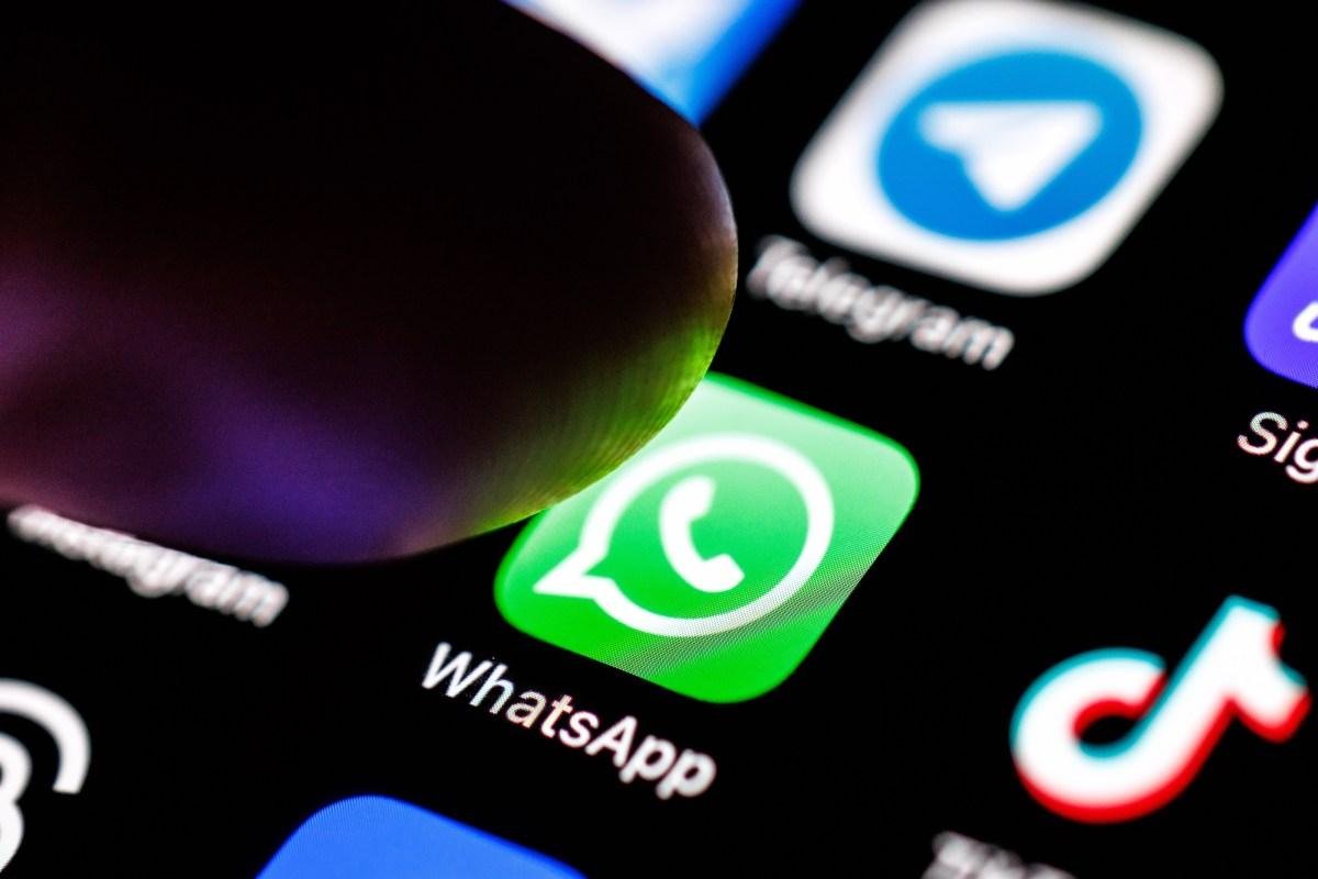 WhatsApp tightens account secu...