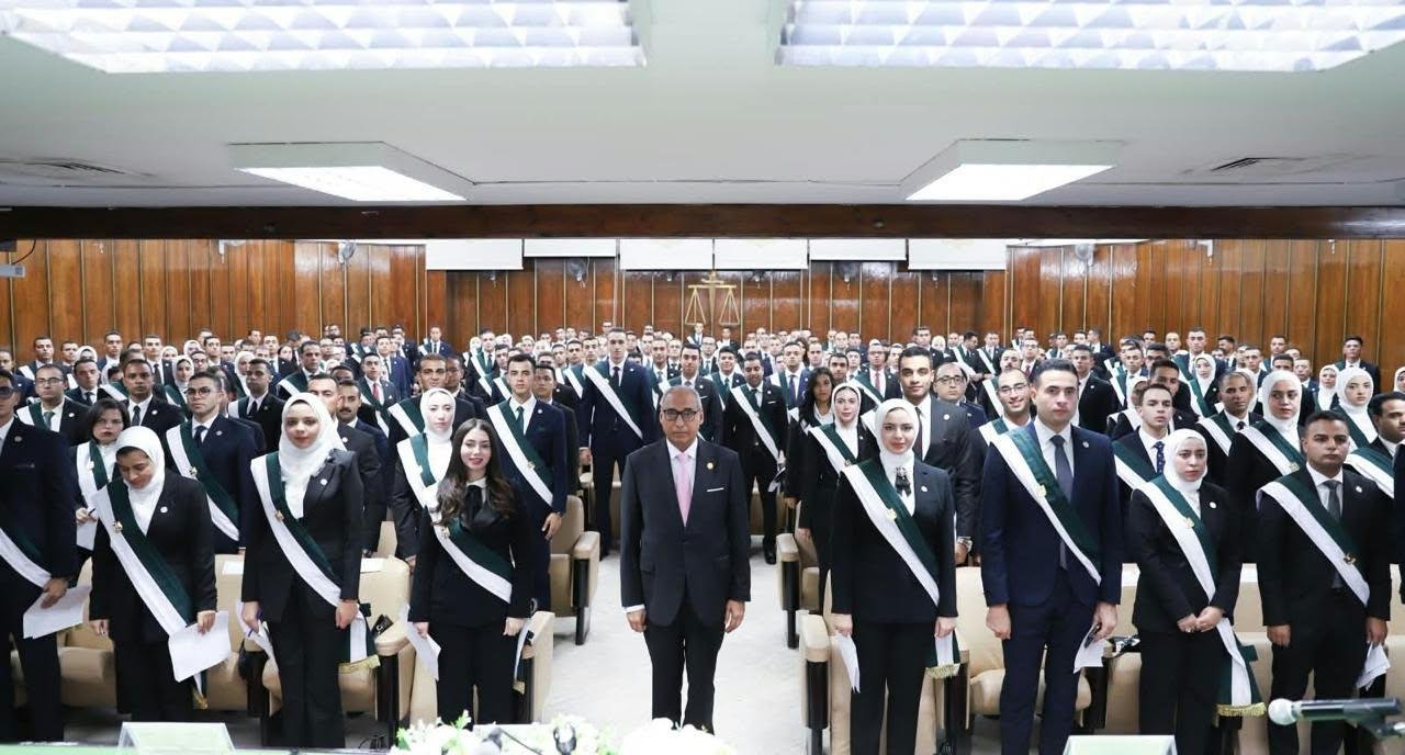 بعد تعيينهم بقرار رئاسي.. 308 مندوبين مساعدين يؤدون اليمين القانونية بمجلس الدولة
