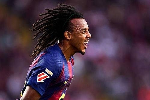 ميلان ينافس تشيلسي وبايرن ميونخ على ضم جول كوندي من برشلونة