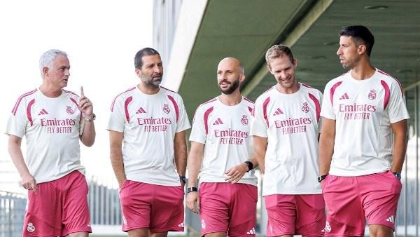 ريال مدريد يكتسح شالكة الألمان...