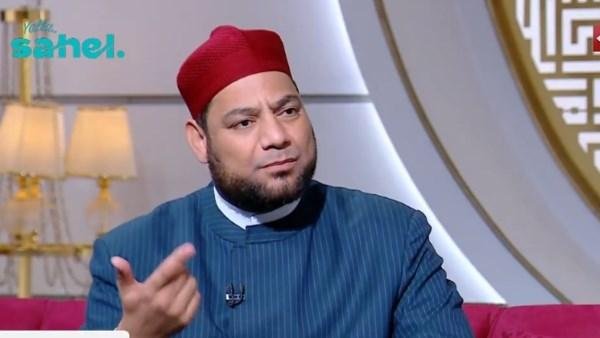 إمام مسجد عمرو بن العاص: تربية...