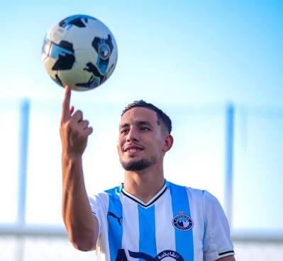 أحمد نذير: اللعب على النجيل الصناعي صعب للغاية.. وهدفنا العودة بانتصار