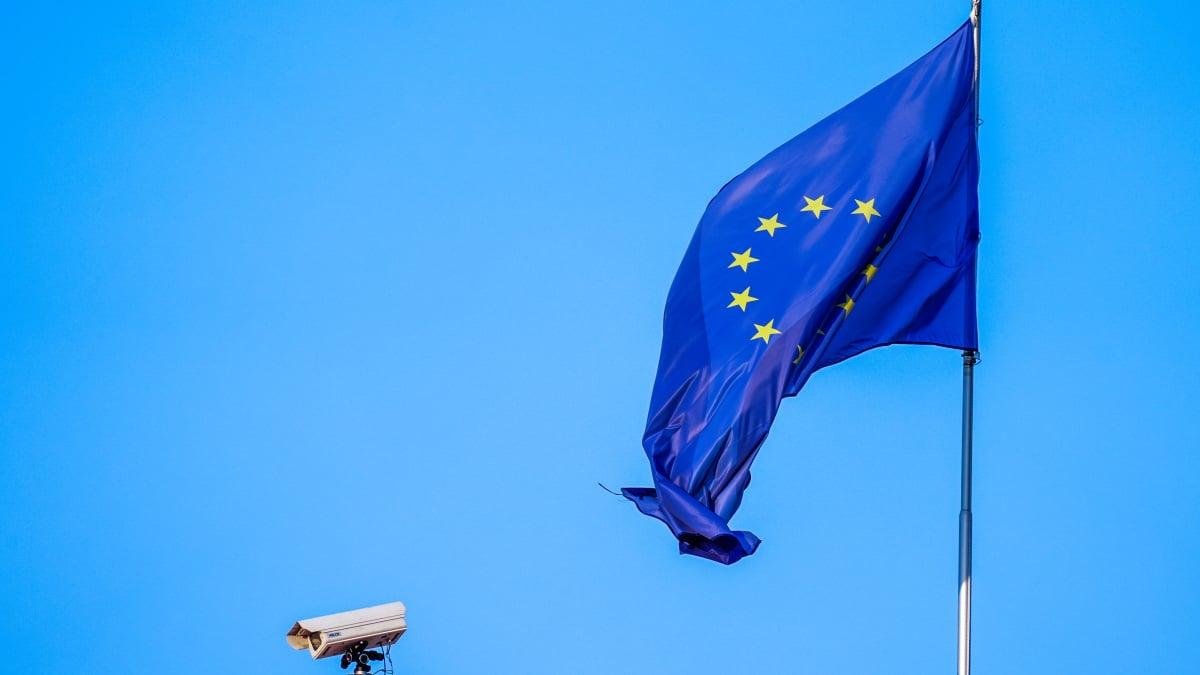 EU adds ChatGPT, Reddit, and R...