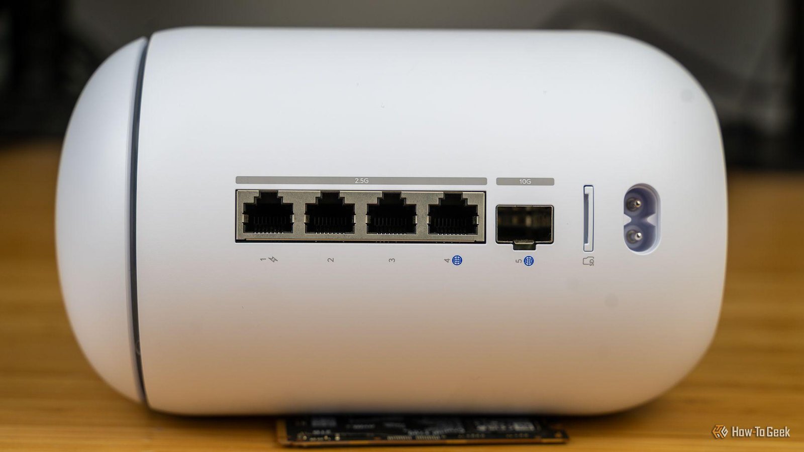Your router has 6 security hol...