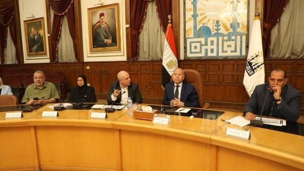 محافظ القاهرة يتابع معدلات الت...