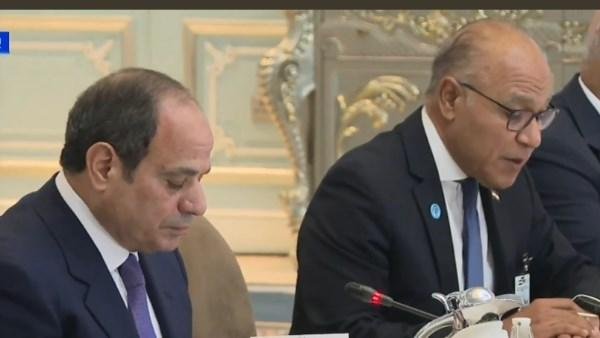 الرئيس السيسى يشيد بدور الأزهر فى ماليزيا ويدعو الملك إبراهيم لزيارة مصر
