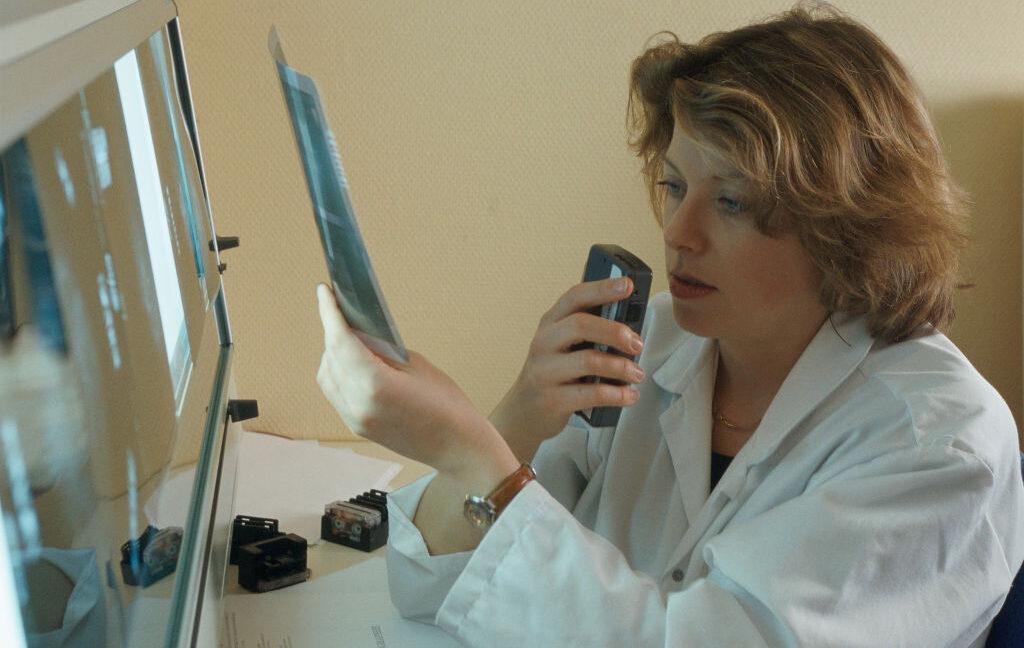 AI won’t replace radiologists,...
