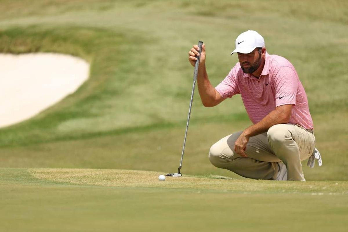 No.1 Scheffler fires sizzling...