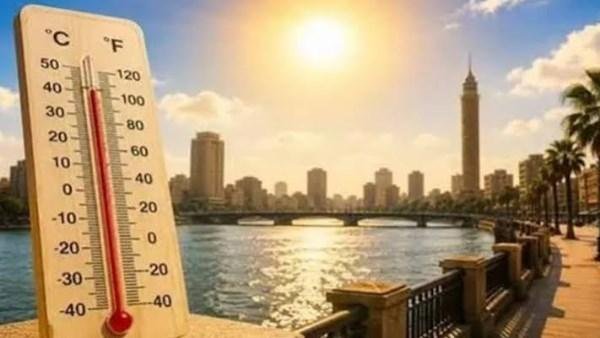 الأرصاد الجوية تؤكد استمرار تكاثر السحب المنخفضة والممطرة