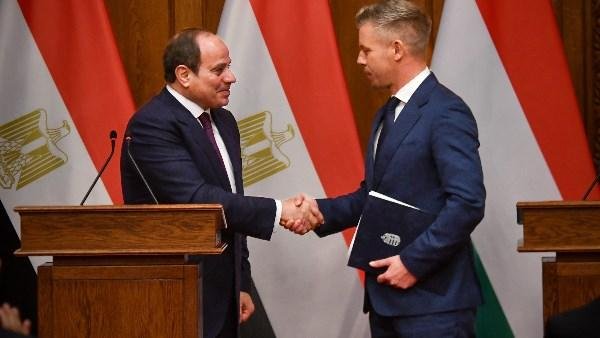 الرئيس السيسي يؤكد أهمية مواصلة الارتقاء بالعلاقات مع المجر وتعزيز الشراكة الاستراتيجية
