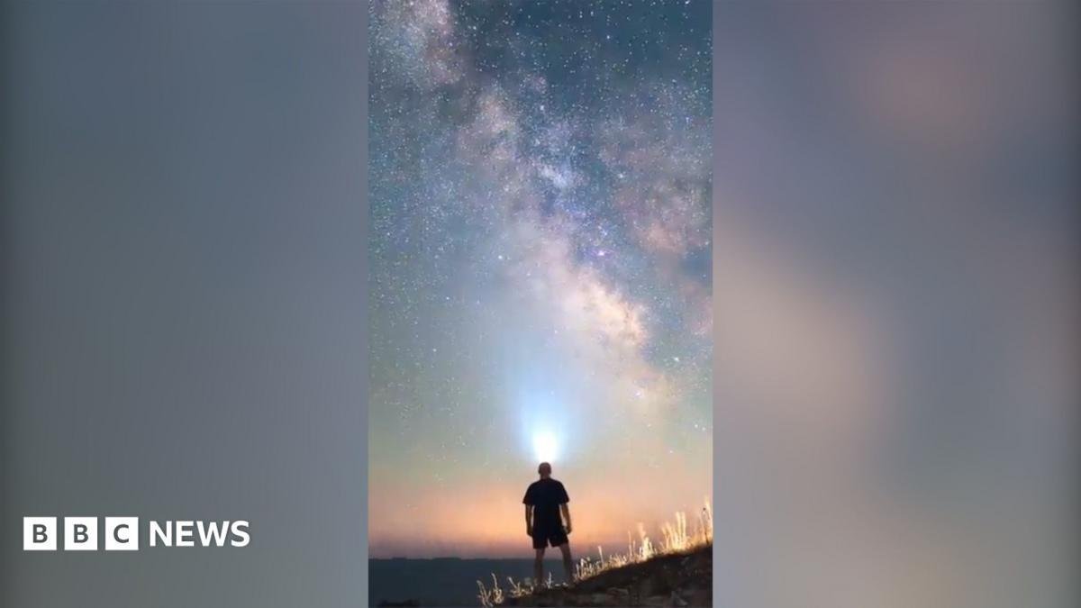 Meteor showers and supermoons:...