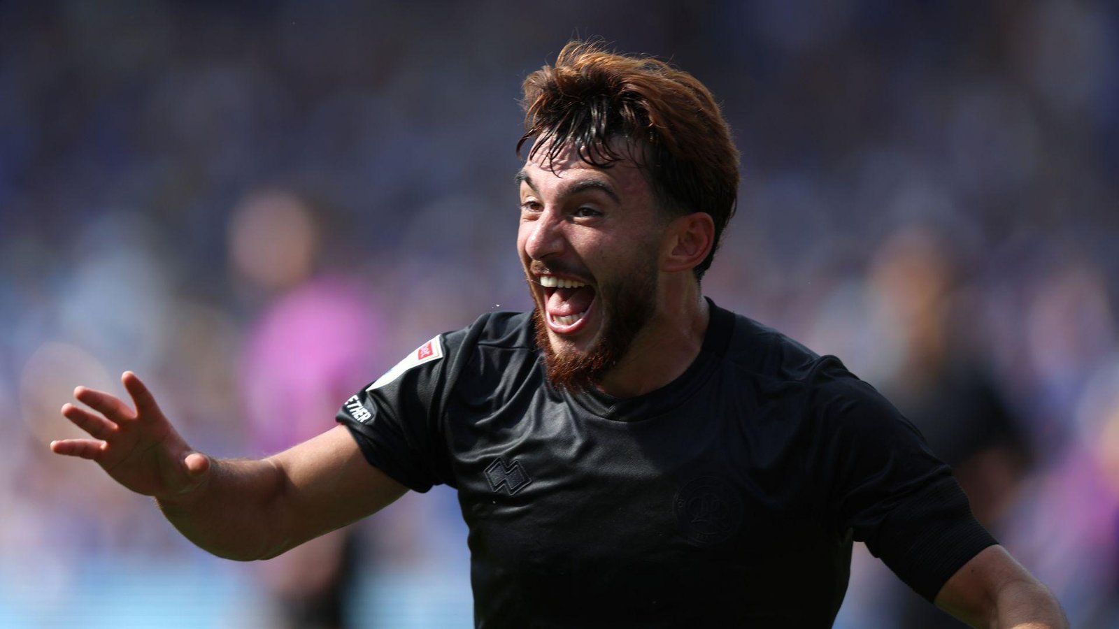 Chair double fires QPR to vict...