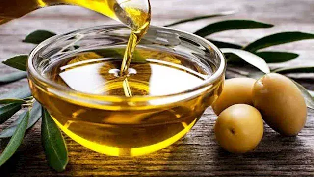 "القومي للتغذية" يوضح الطريقة الصحيحة لاستخدام زيت الزيتون