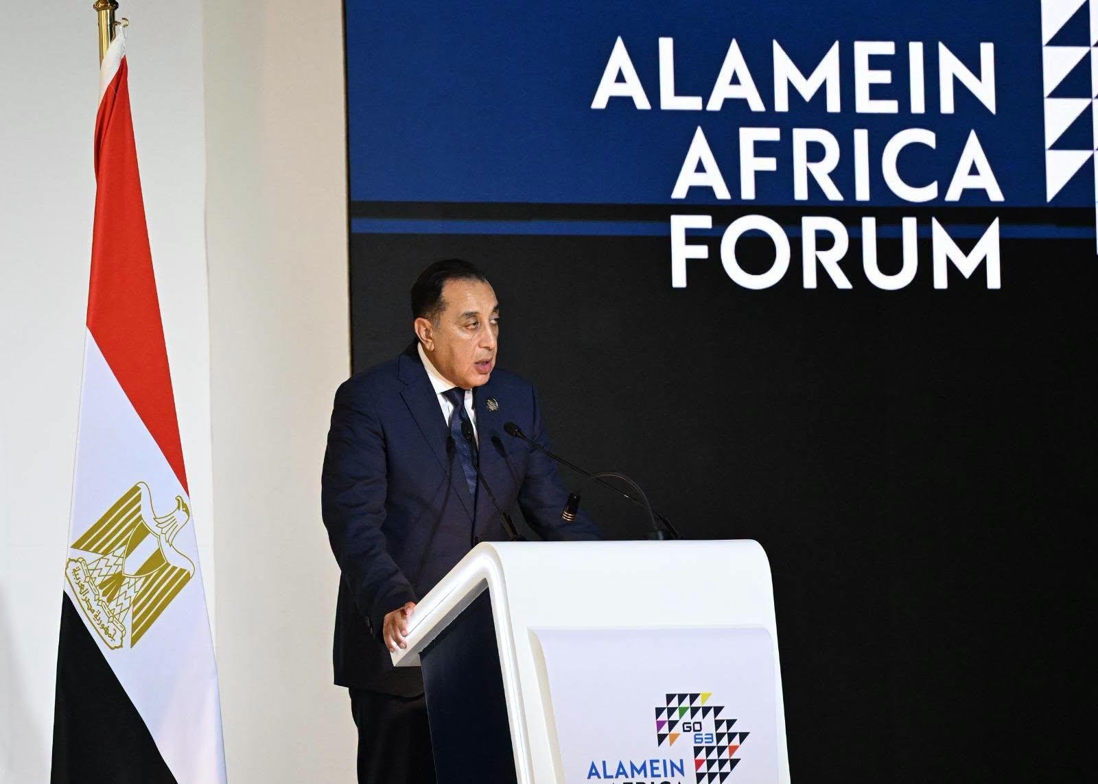 رئيس الوزراء: مصر تبنت سياسة للتوسع في إنشاء المجتمعات العمرانية الجديدة لاستيعاب النمو السكاني