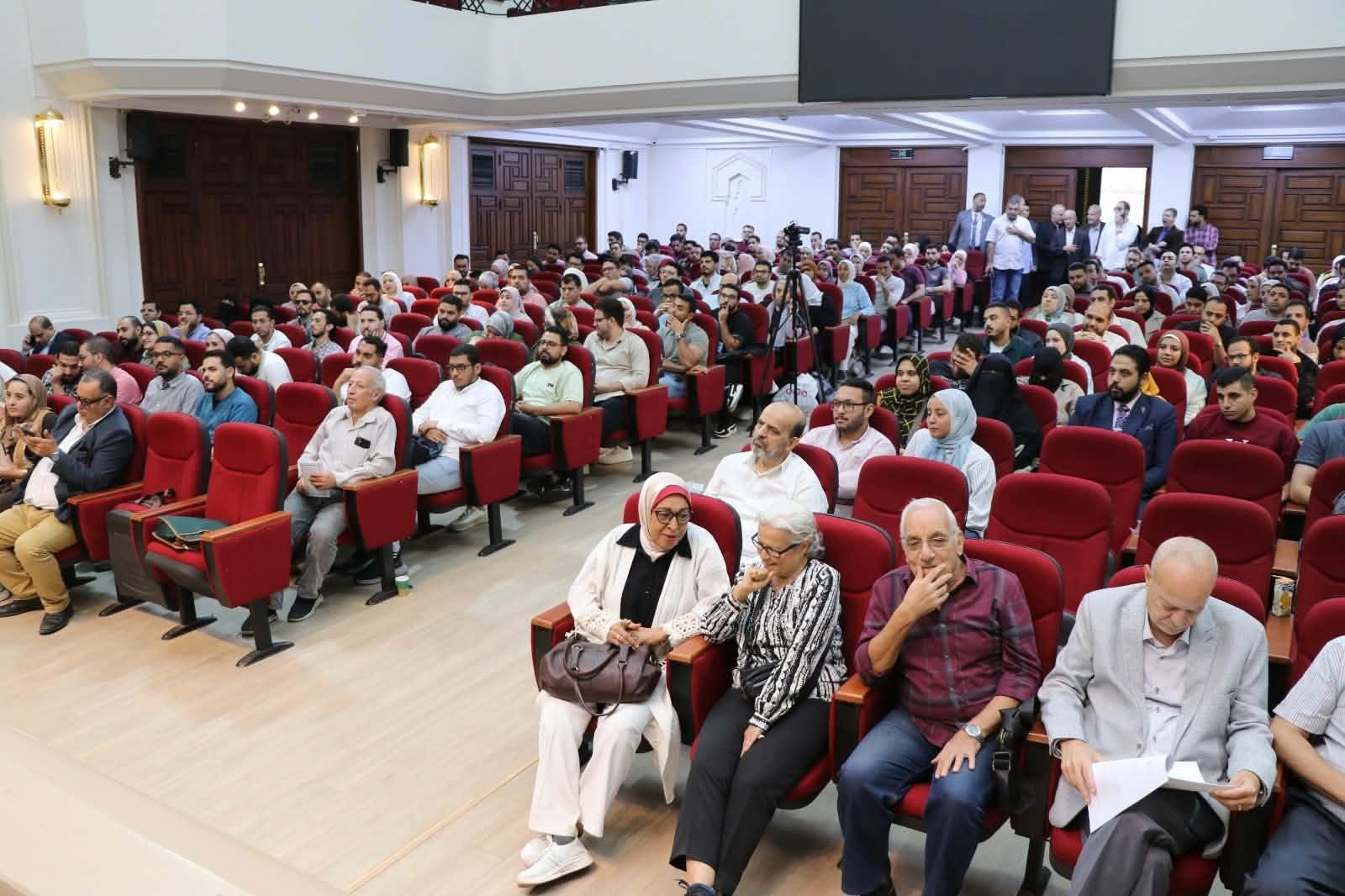 عمومية الأطباء توافق على اعتماد الميزانيات من 2022 وحتى 2025 والموازنة التقديرية لـ2026