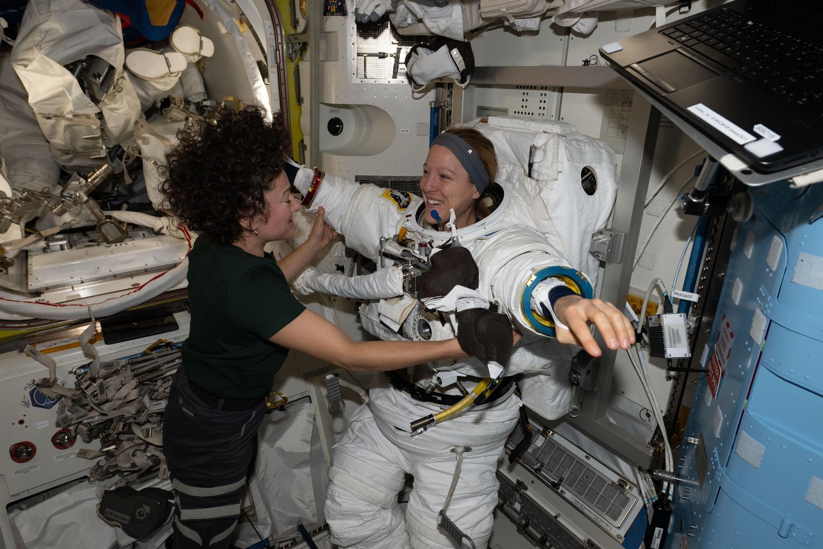 NASA Sets Spacewalk for Statio...