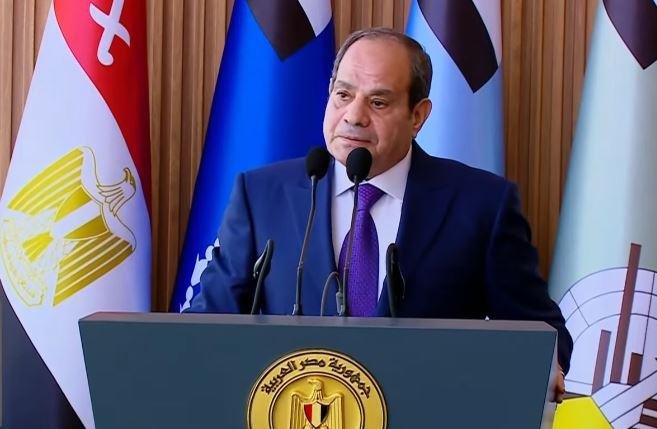 الرئيس السيسي: مش أي حد يتكلم كلمتين مترتبين يفتكر إنه يقدر يتولى مسئولية البلد دي