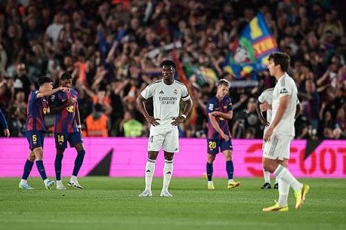 ماركا: هيرنانديز هيرنانديز يدير الكلاسيكو للمرة الثانية على التوالي