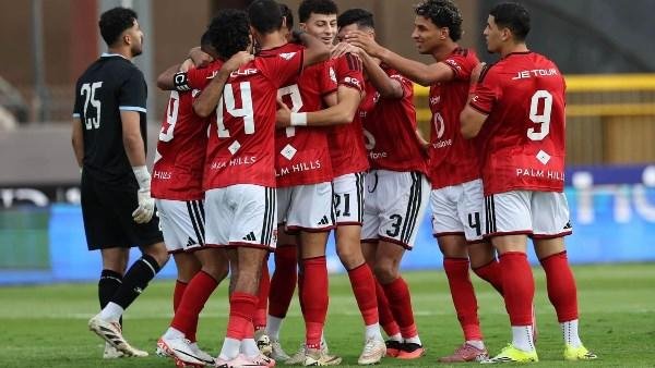 إعلامي: الفوز بخماسية أعاد للأهلي الحالة النفسية قبل مواجهة الزمالك