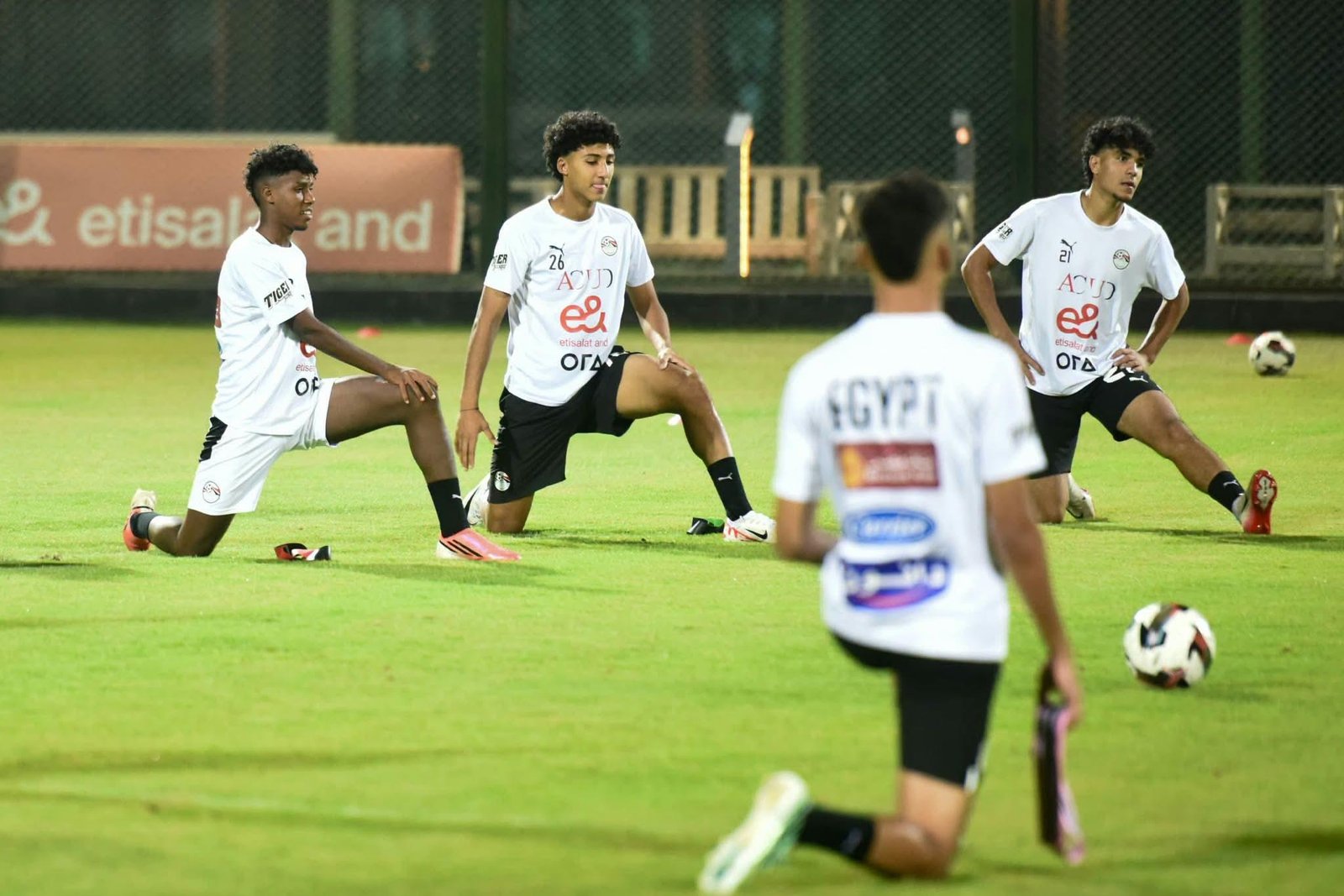 منتخب الناشئين يختتم تدريباته قبل السفر إلى قطر للمشاركة في كأس الخليج