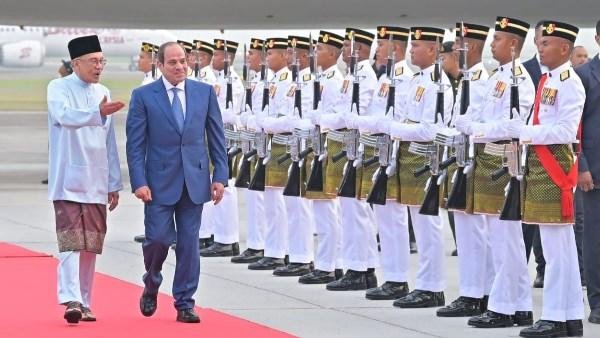 الرئيس السيسى يلتقى ملك ماليزيا بالقصر الوطني الماليزي "إستانا نيجارا"